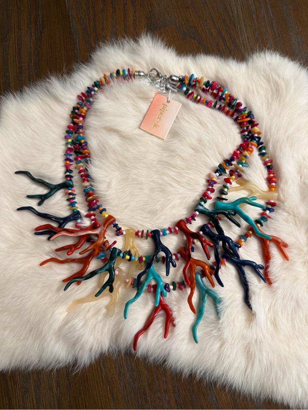 NWT Piper K Multicolor Coral Branch Statement Necklace 3-Strand Shell Beaded